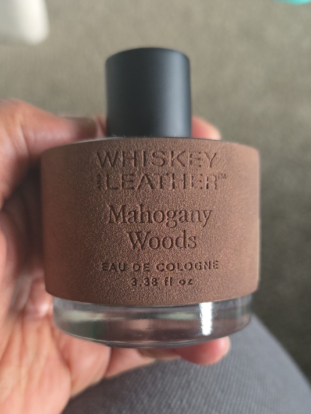 Whiskey Leather Mahogany Woods Eau de Cologne - Brown